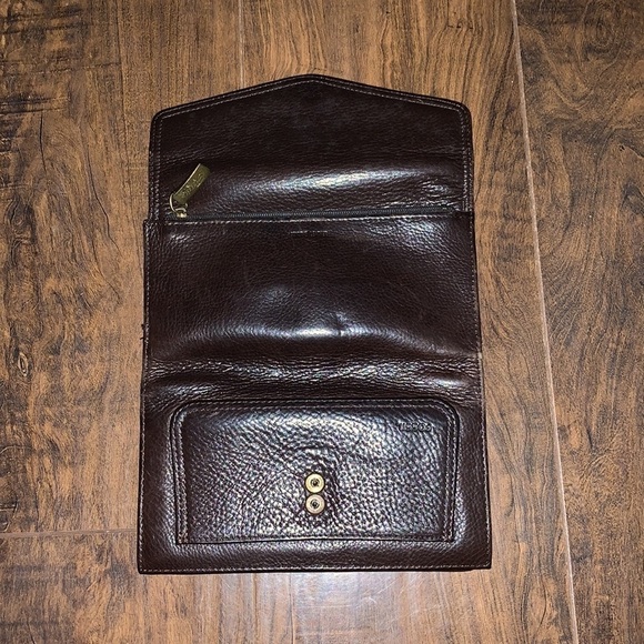 Vintage Fossil Leather Wallet - Picture 3 of 9